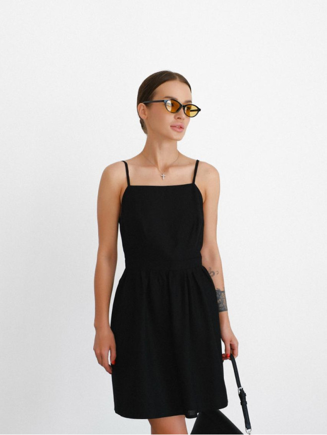 Сукня на затин